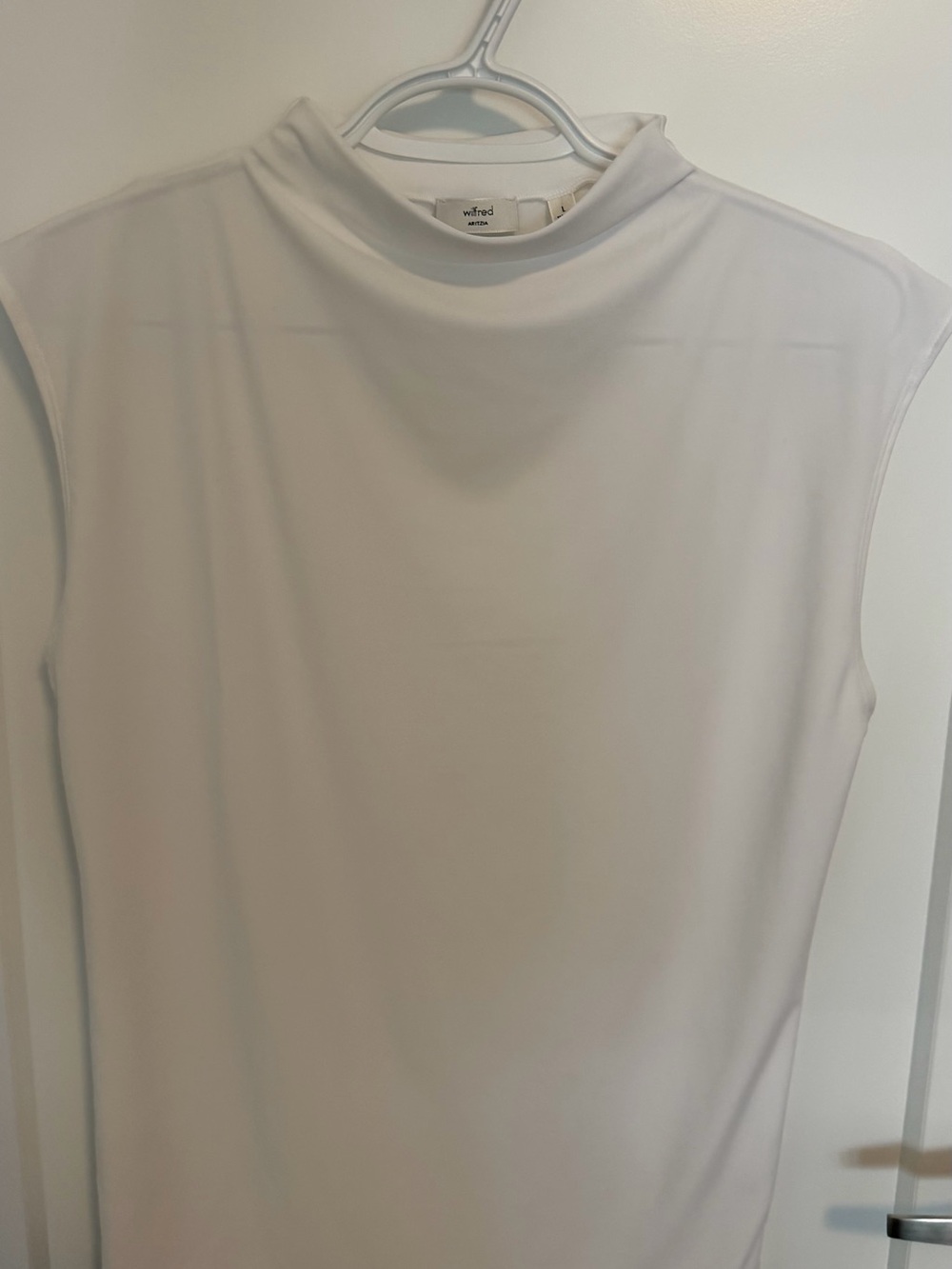 Wilfred White Sleeveless Mock Neck Tank Top